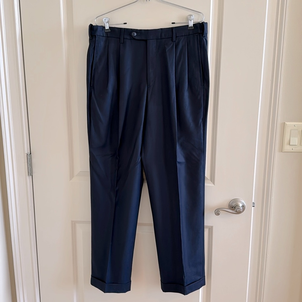 Roundtree & Yorke Easy Care men’s pant.  Blue, 34x30